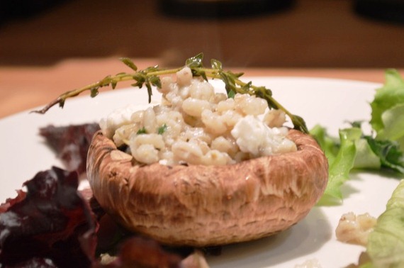 Portobello met parelgort en feta