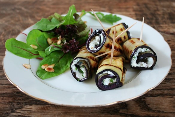Auberginerolletjes met geitenkaas