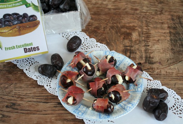 Dadels gevuld met monchou