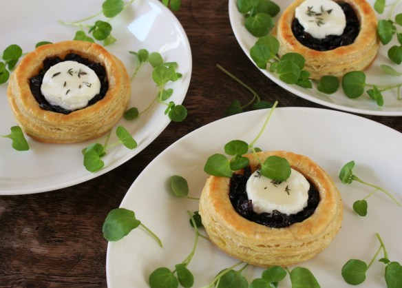 geitenkaastaartje met uienmarmelade en eend met witlofsalade 020 (2)