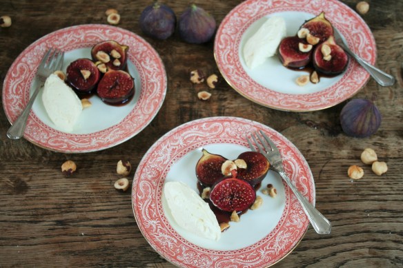 geroosterde vijgen met granaatappel-melasse, mascapone en hazelnoot 015 (3)